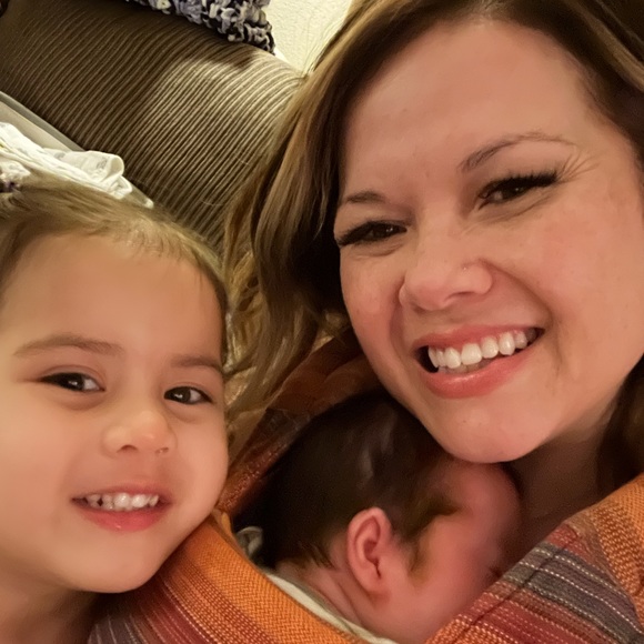 Meet your Posher, Mailee - Picture 1 of 1